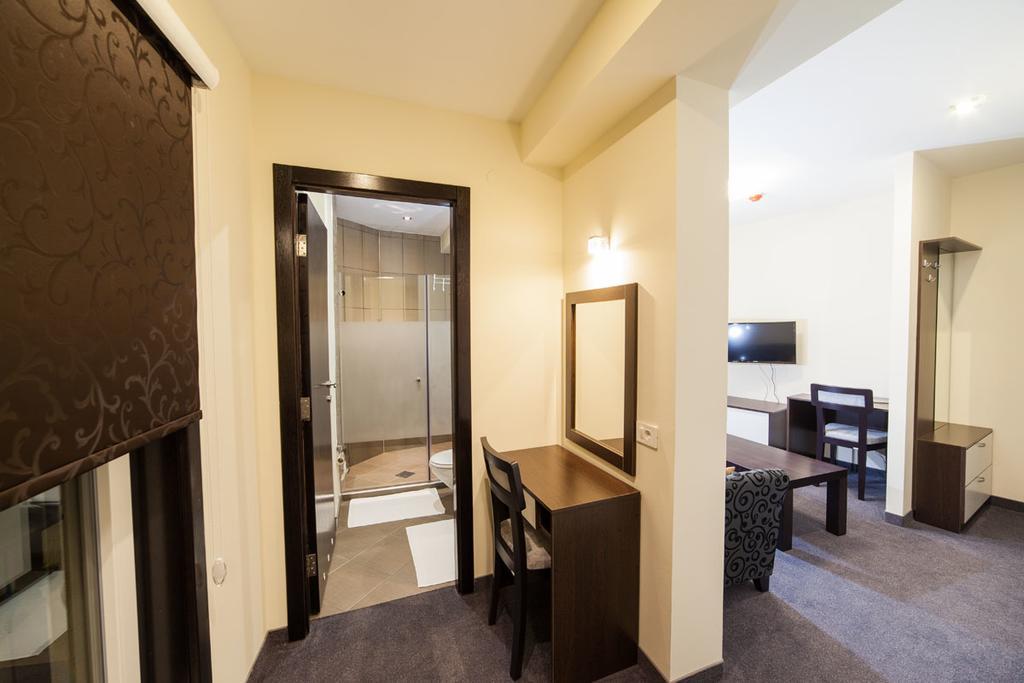 Garni Hotel Simsir Zlatibor Exteriör bild